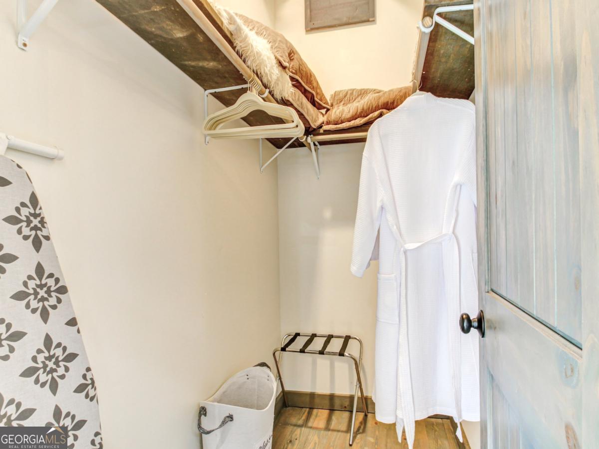 685 E Main Street UNIT B