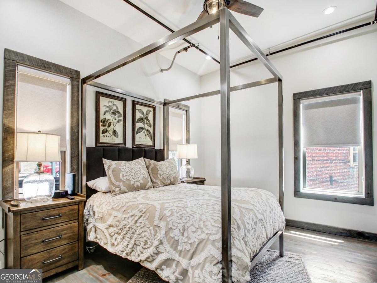 685 E Main Street UNIT B