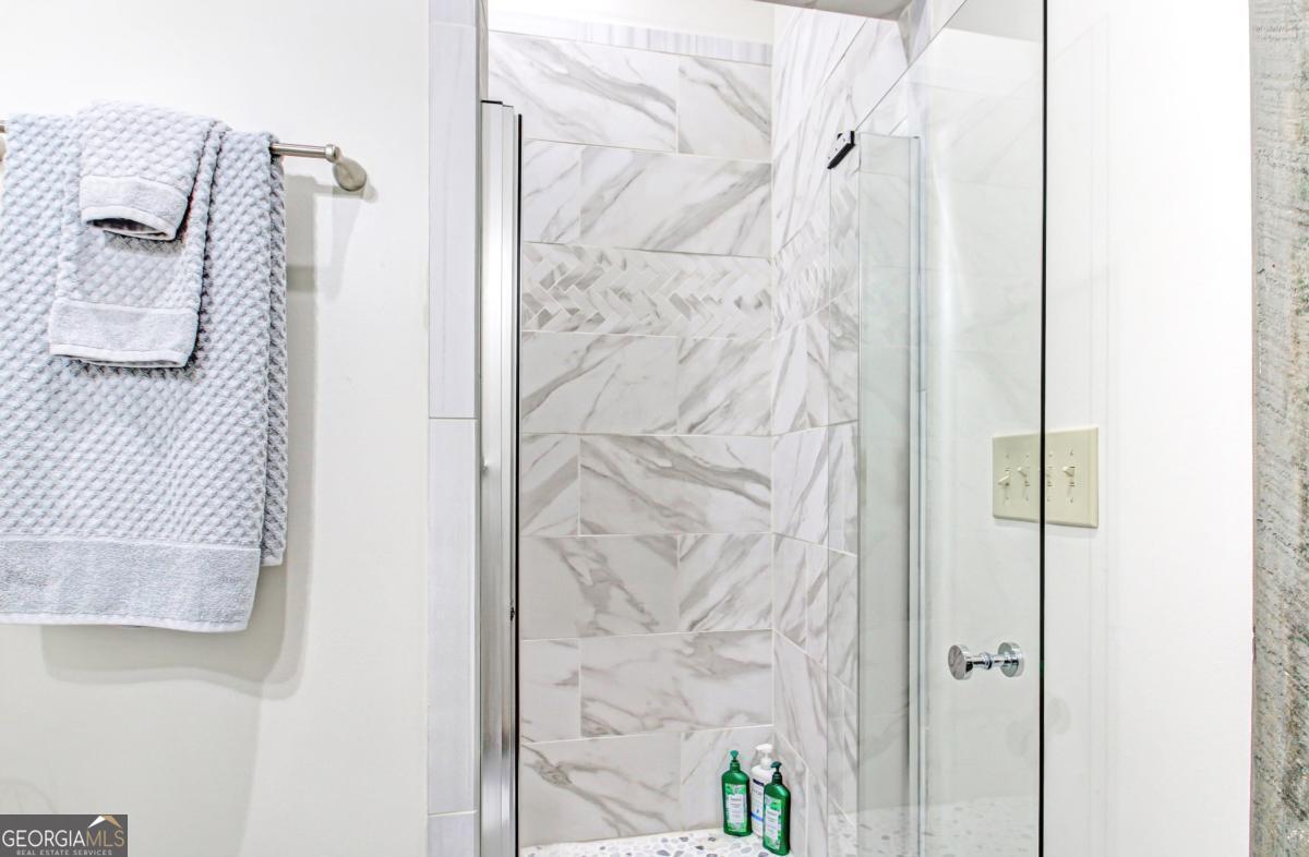 685 E Main Street UNIT B