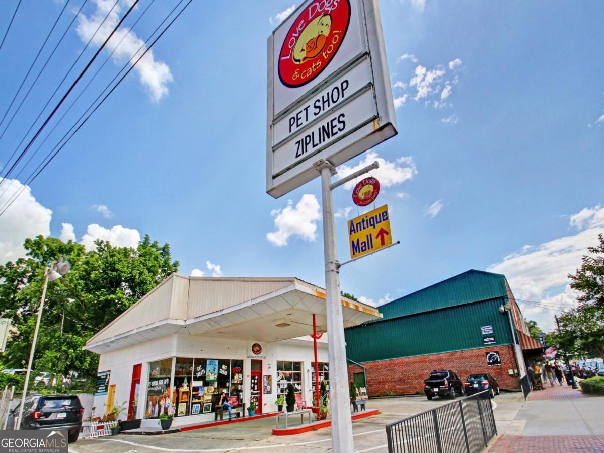 685 E Main Street UNIT B