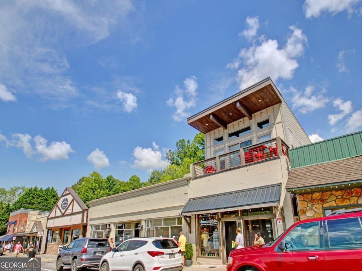 685 E Main Street UNIT B