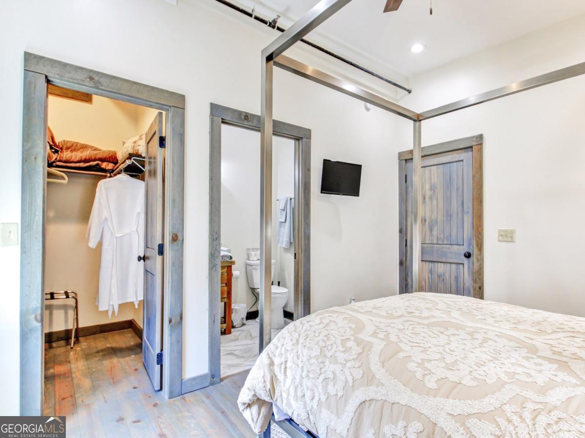 685 E Main Street UNIT B