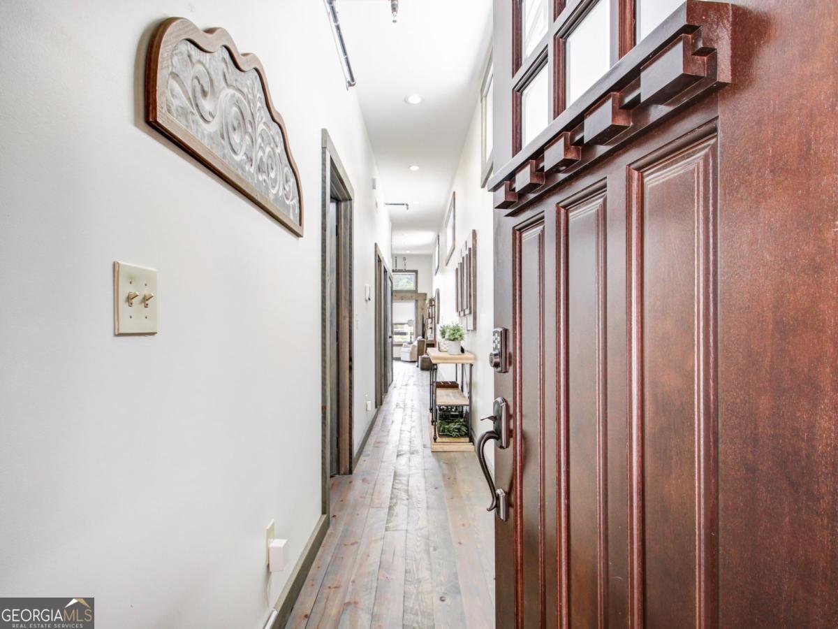 685 E Main Street UNIT B