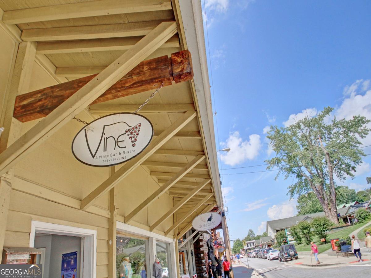 685 E Main Street UNIT B