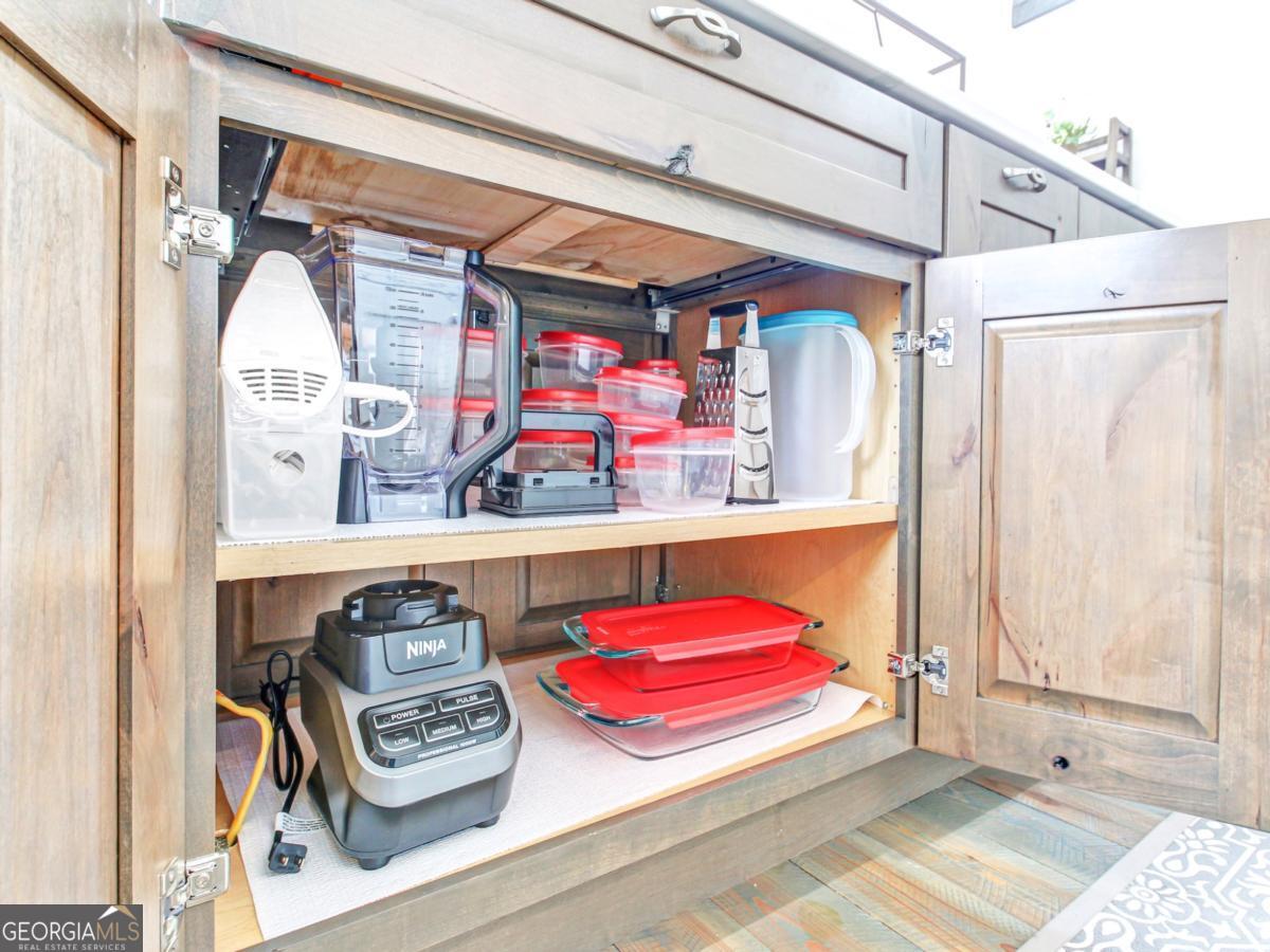 685 E Main Street UNIT B