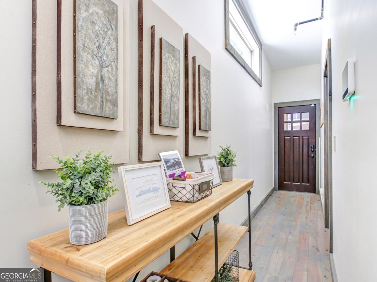 685 E Main Street UNIT B