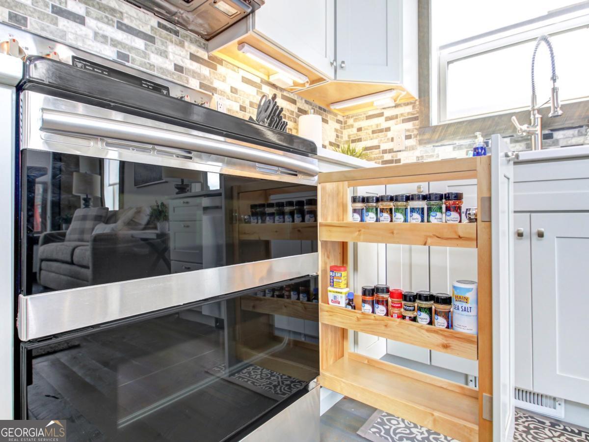 685 E Main Street UNIT B