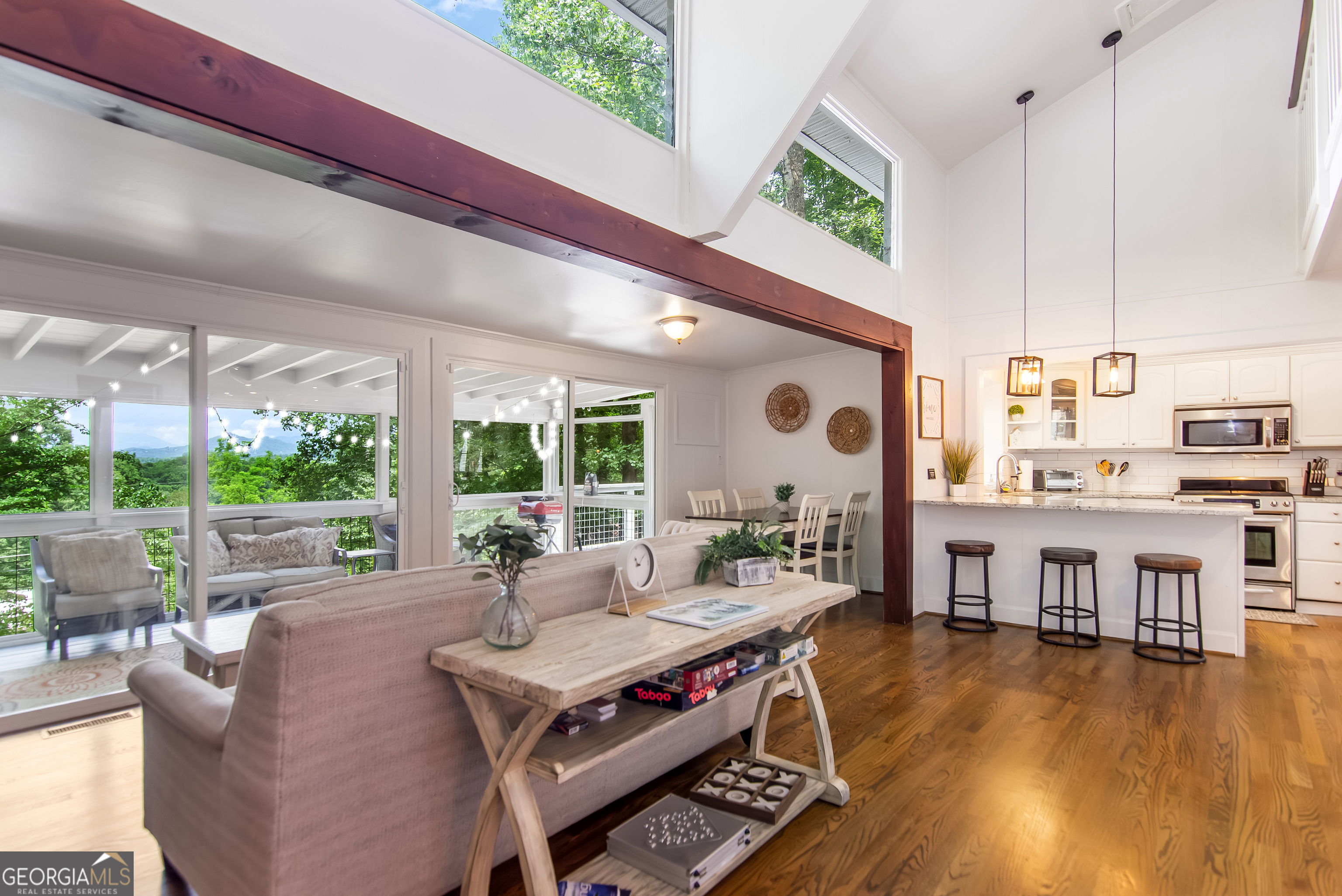 1056 Sky Hawk Mountain Rd