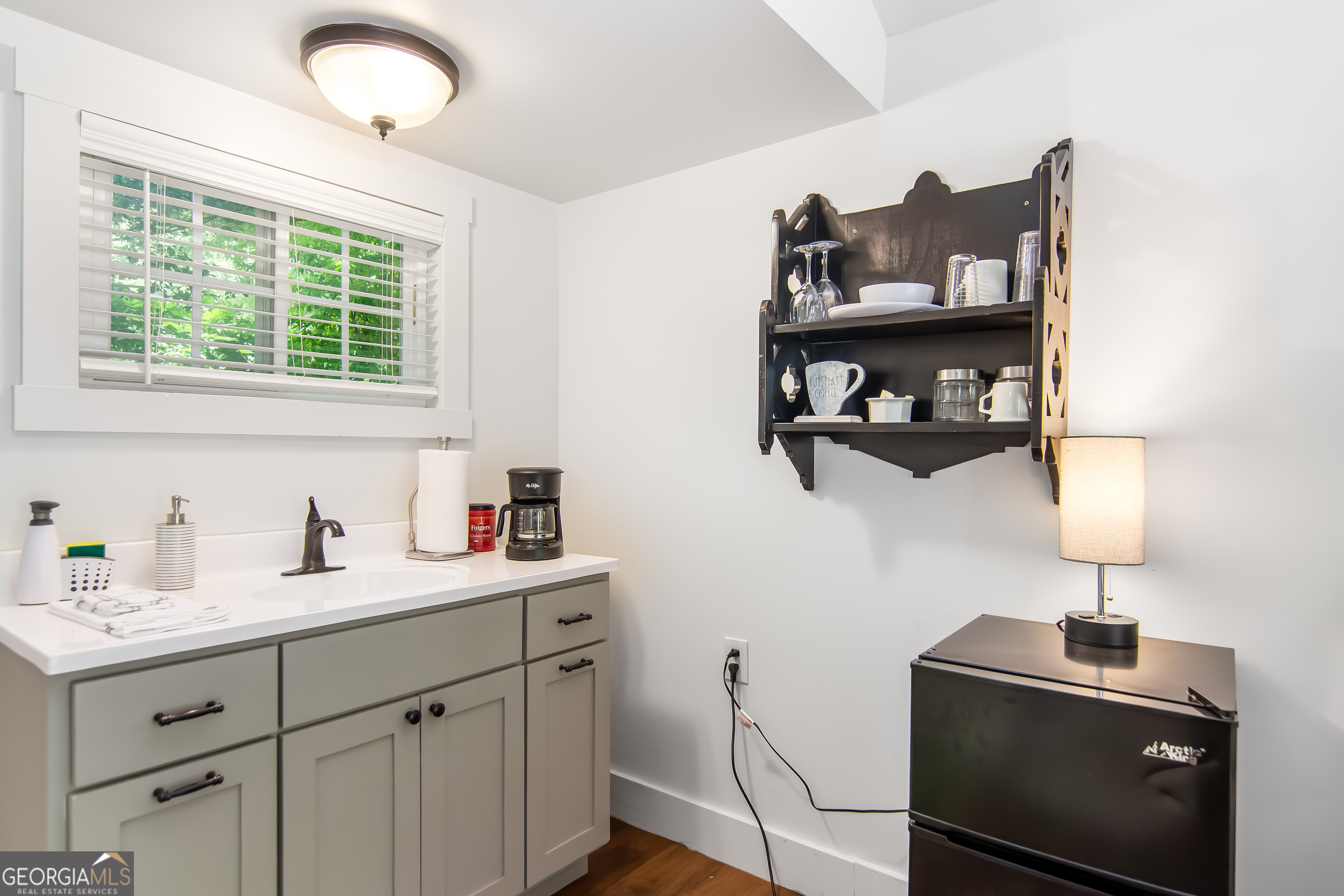 1056 Sky Hawk Mountain Rd