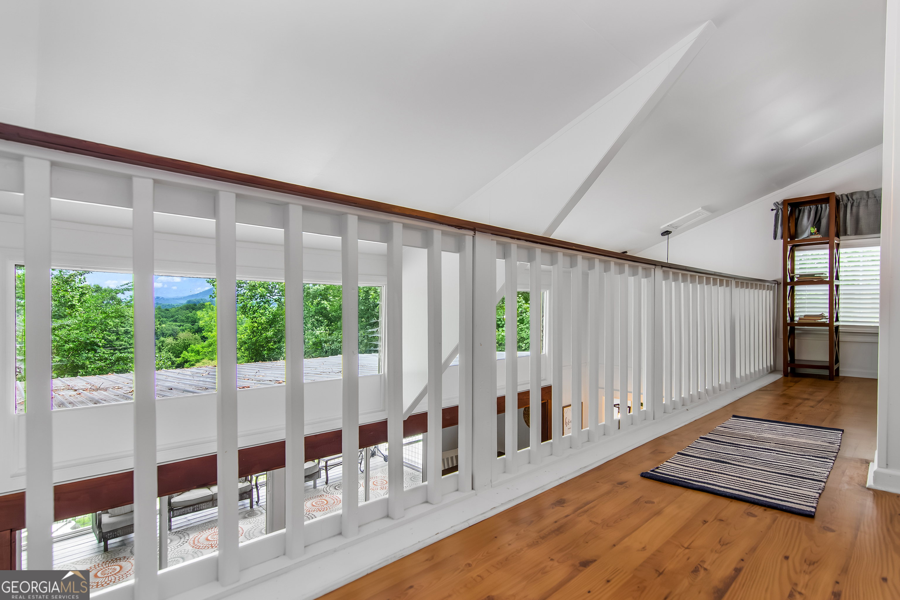 1056 Sky Hawk Mountain Rd