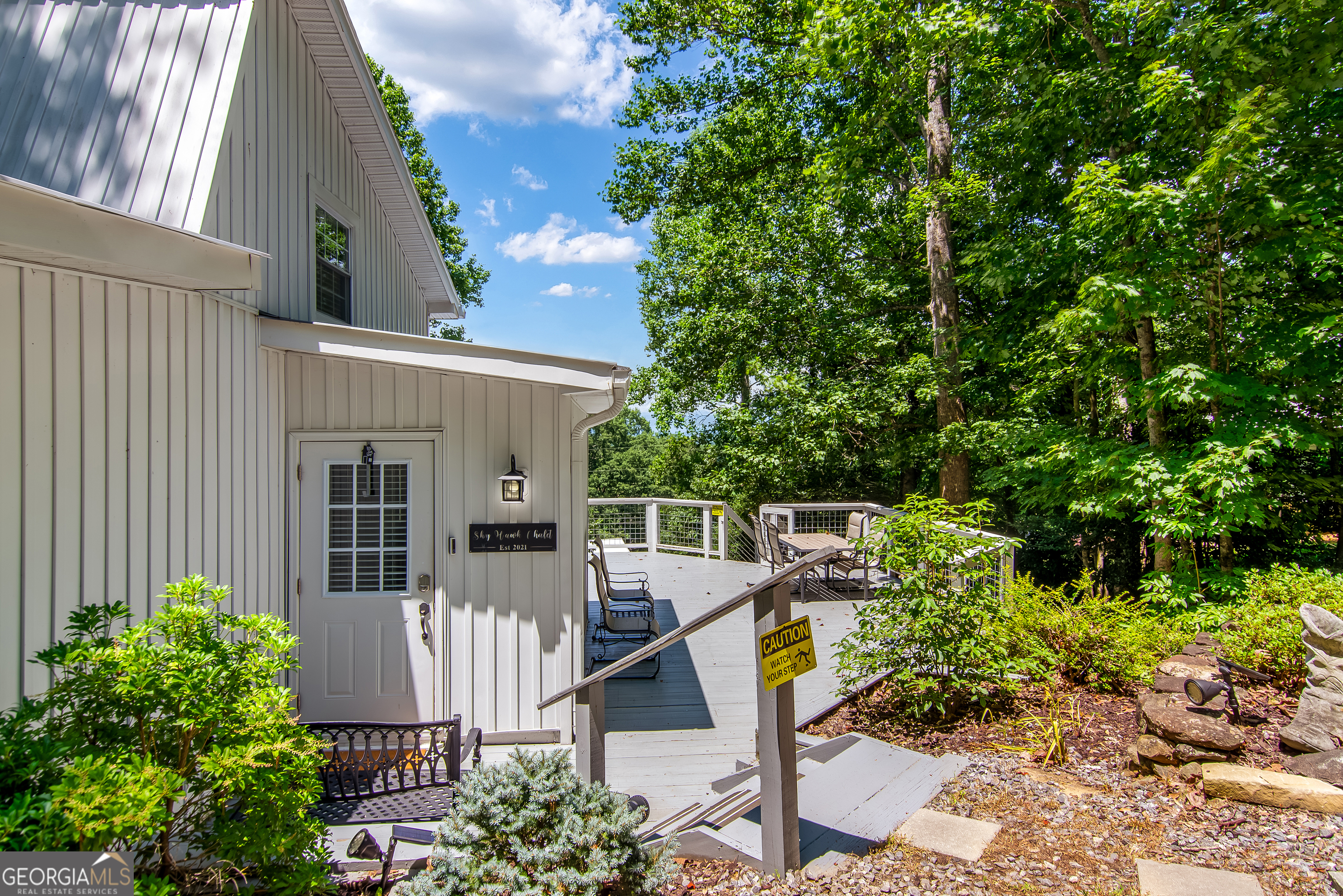 1056 Sky Hawk Mountain Rd