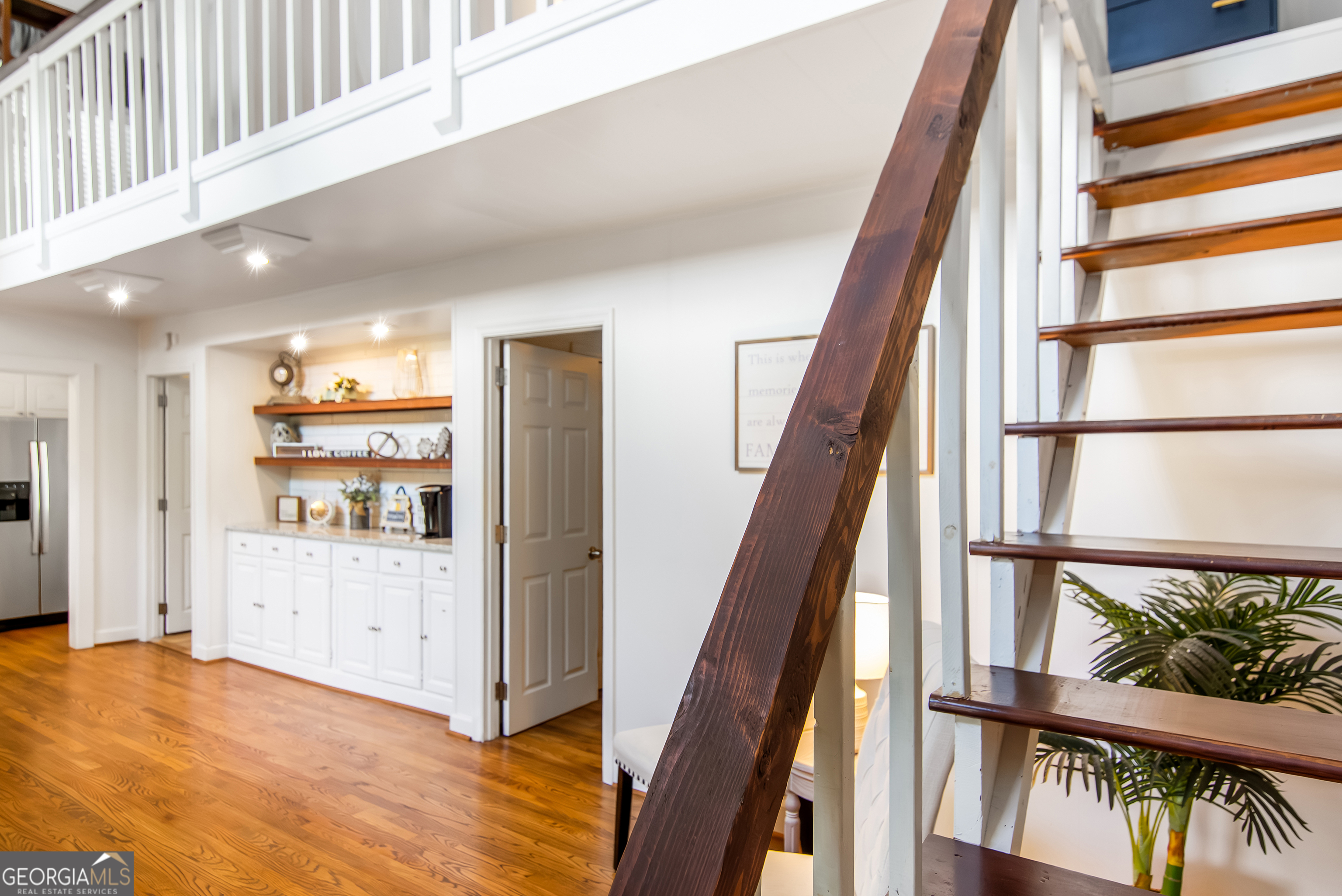 1056 Sky Hawk Mountain Rd