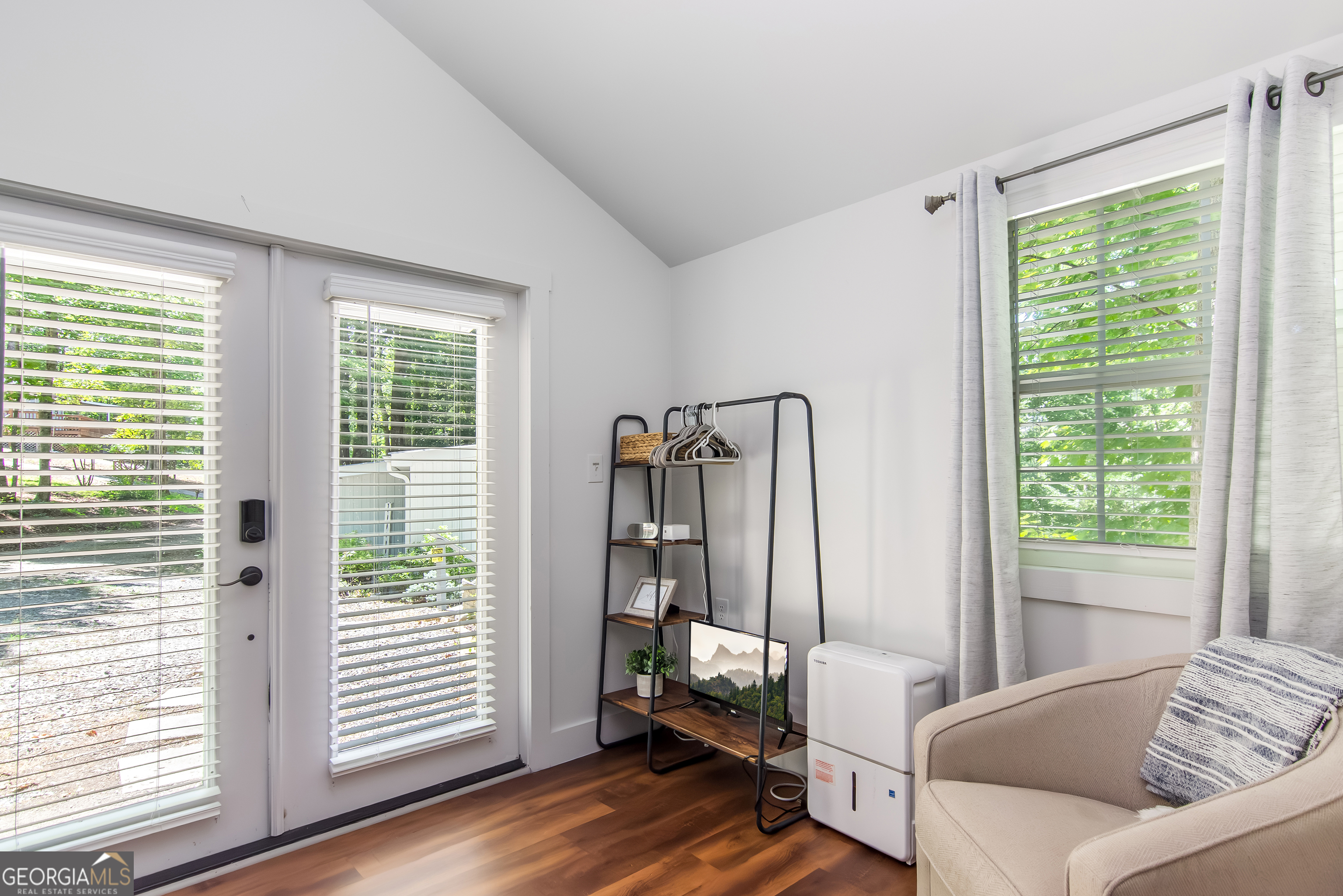 1056 Sky Hawk Mountain Rd