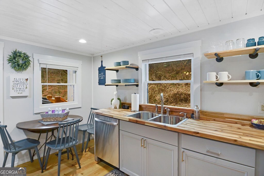 165 Corbin Hill Road