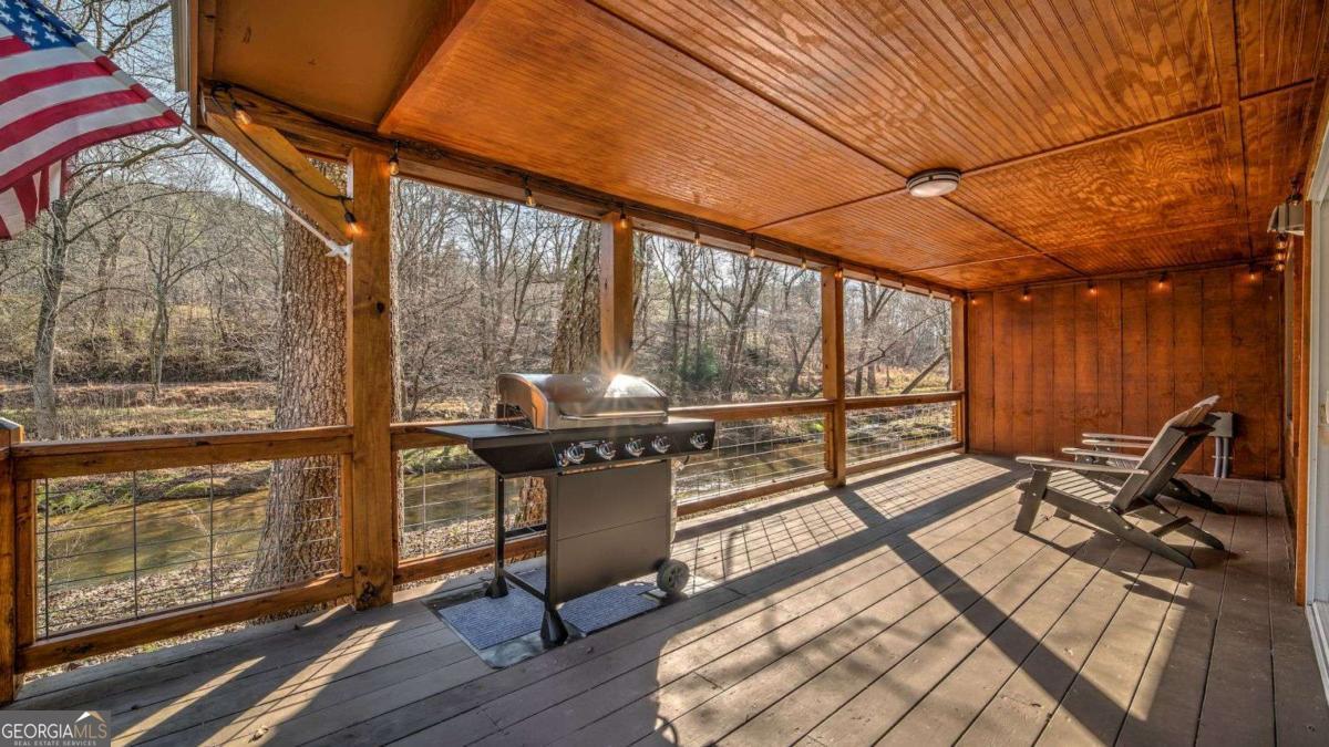 141 Mountain Rivers Rd