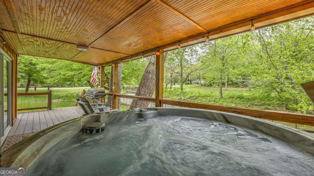 141 Mountain Rivers Rd