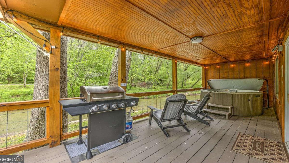 141 Mountain Rivers Rd