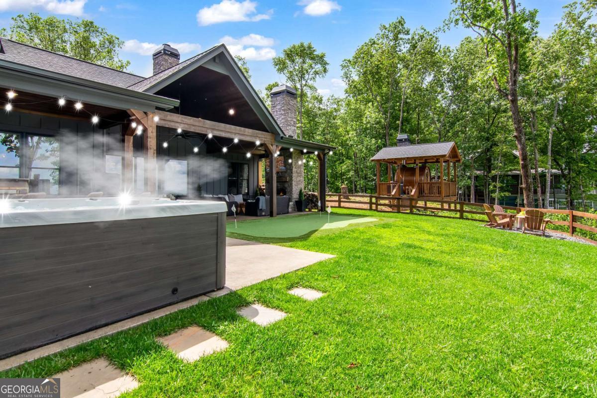 1272 Foxhound Trail NE