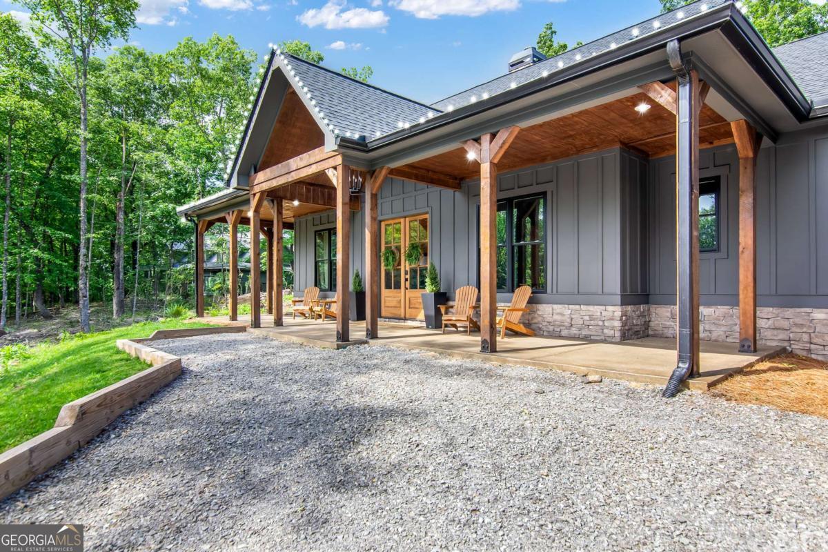 1272 Foxhound Trail NE