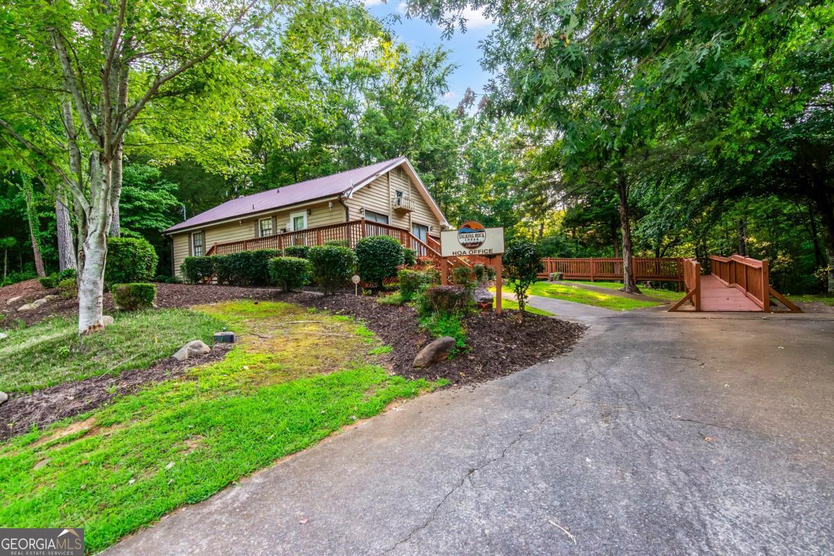 198 Stirratt Rd