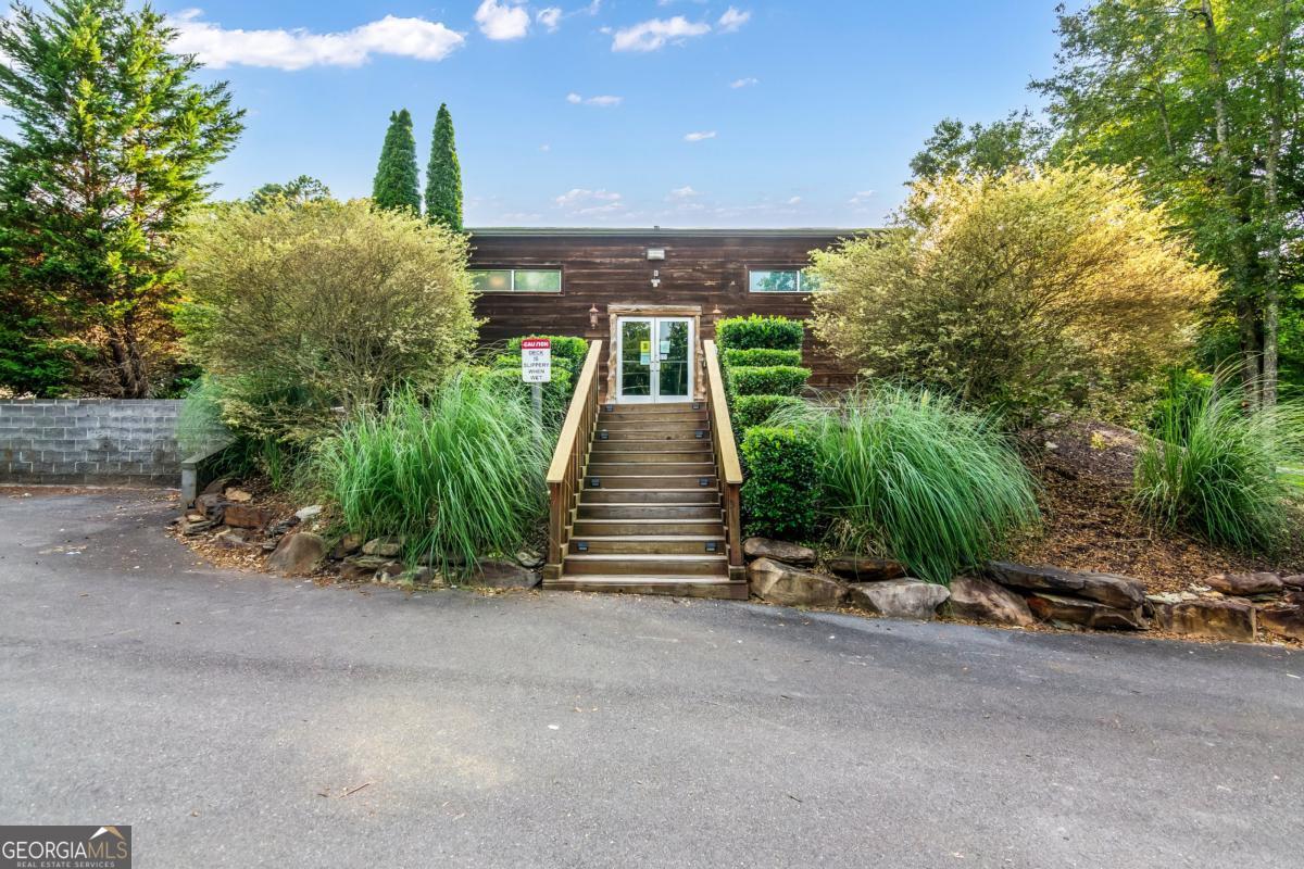 198 Stirratt Rd