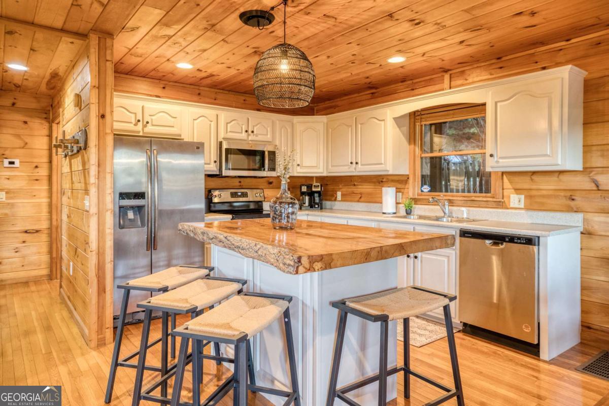 48 Lookout Drive