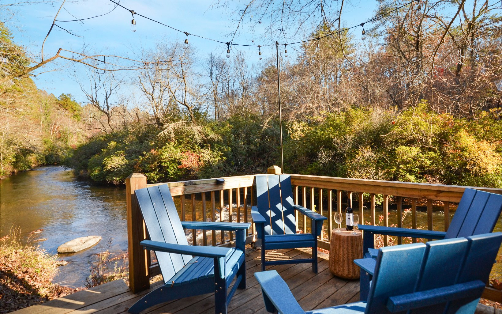 279 S Riverview Lane