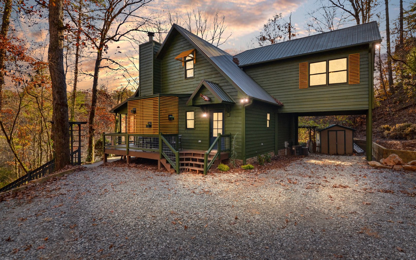 279 S Riverview Lane