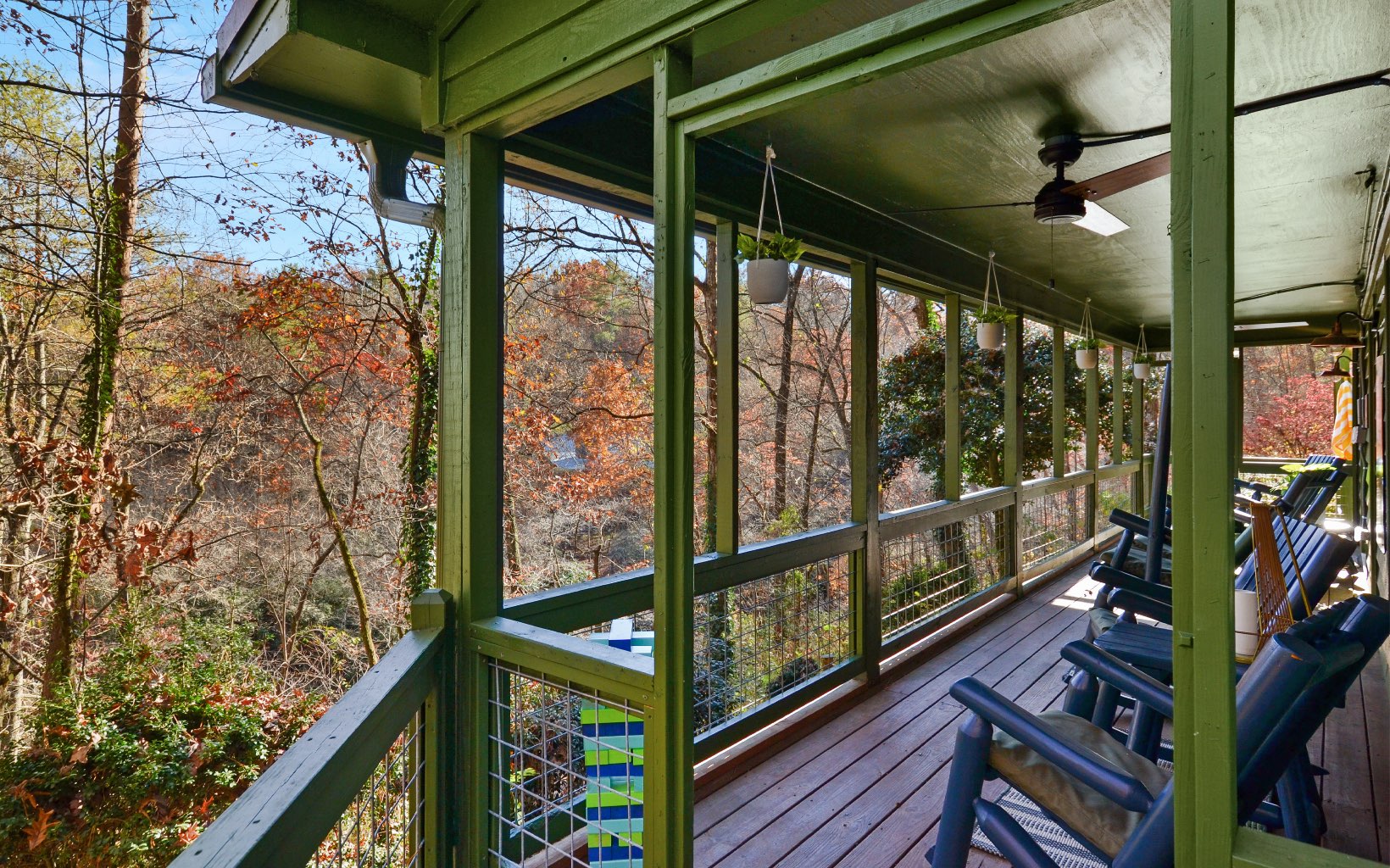 279 S Riverview Lane