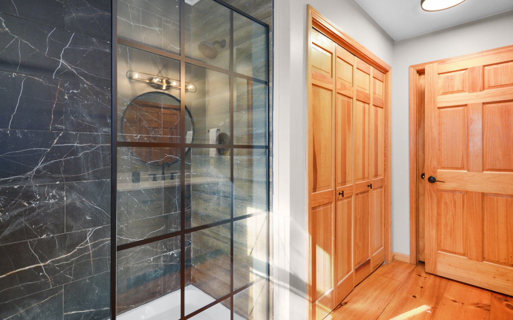 279 S Riverview Lane