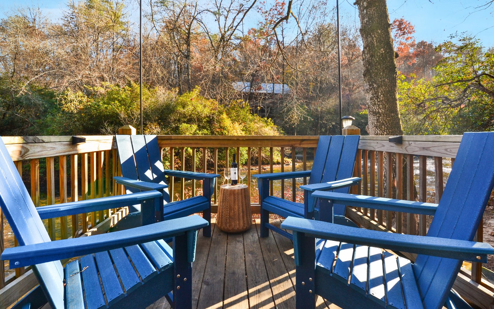 279 S Riverview Lane