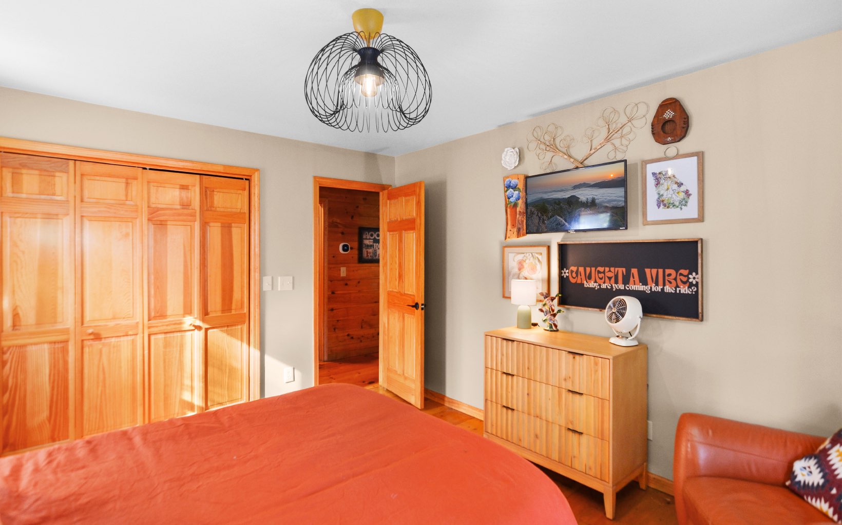 279 S Riverview Lane