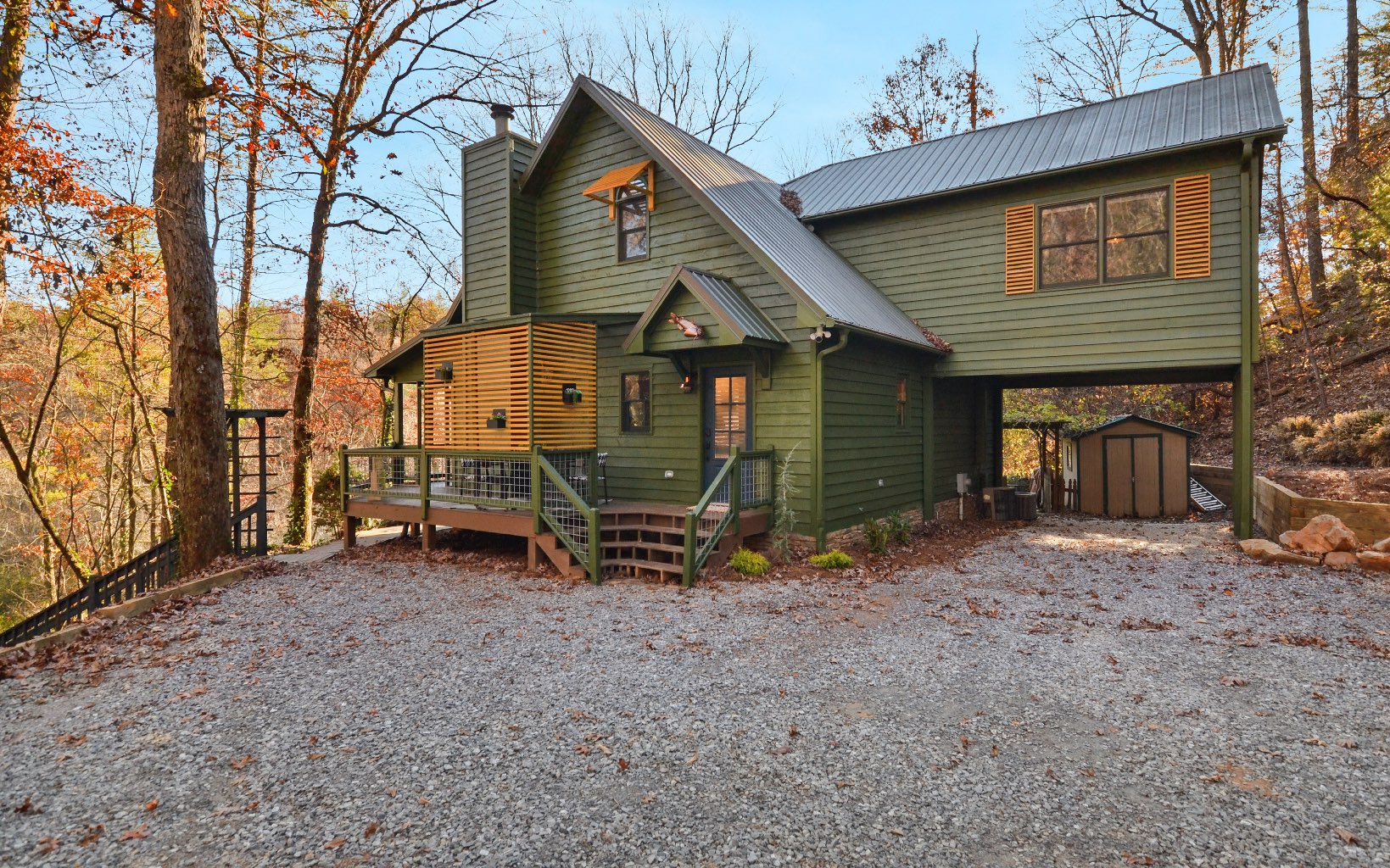 279 S Riverview Lane