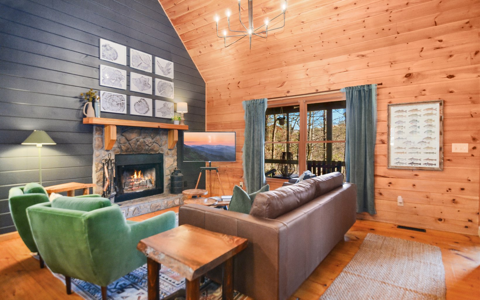 279 S Riverview Lane