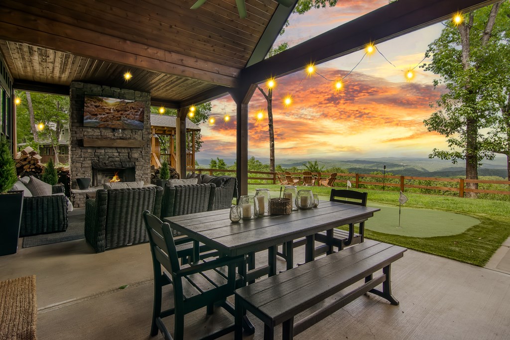 1272 Foxhound Trail