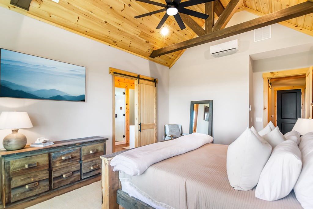1272 Foxhound Trail