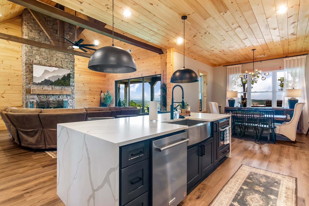 1272 Foxhound Trail