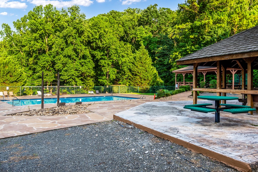 198 Stirratt Road