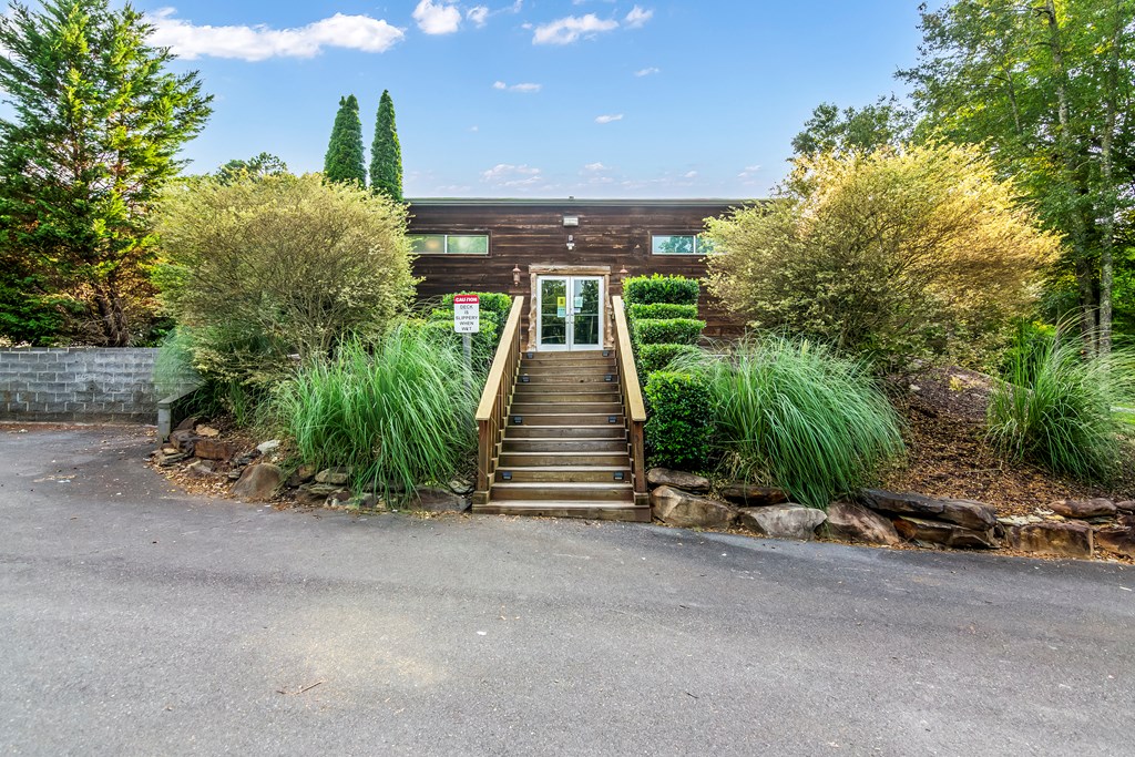 198 Stirratt Road