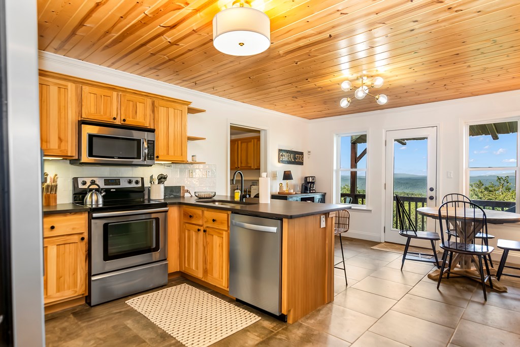 1269 Hunter Drive