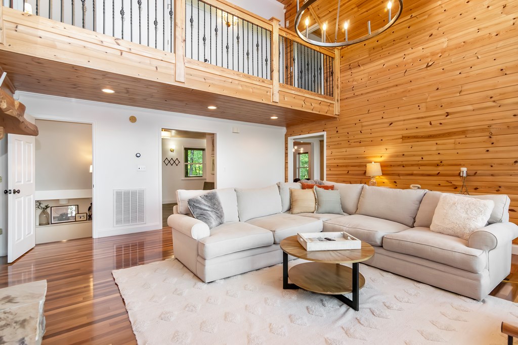 1269 Hunter Drive