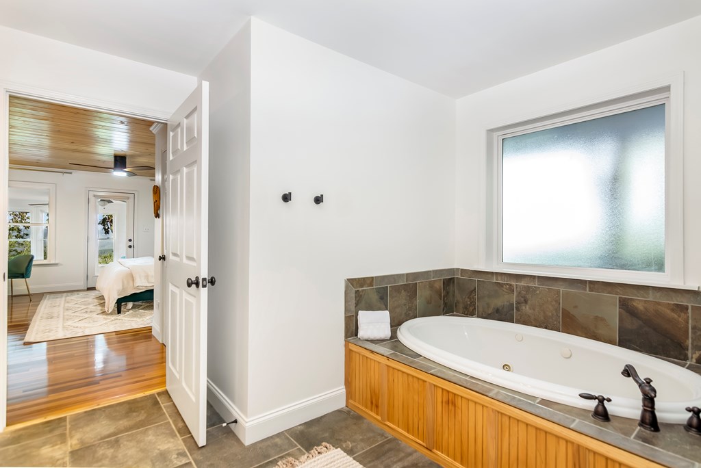 1269 Hunter Drive