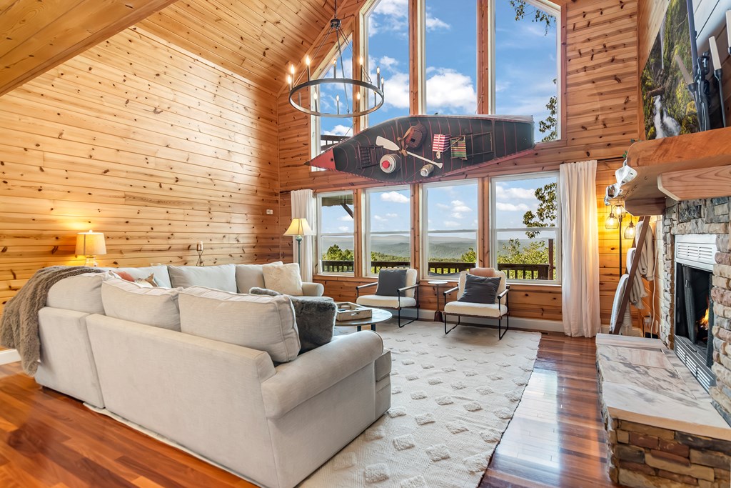 1269 Hunter Drive