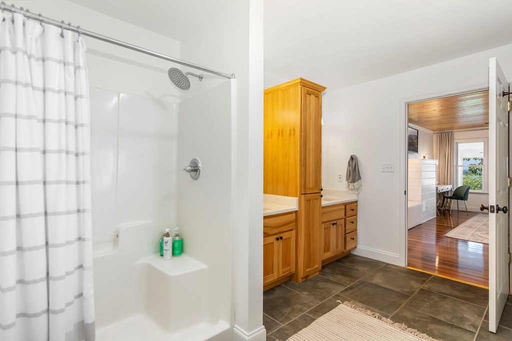 1269 Hunter Drive