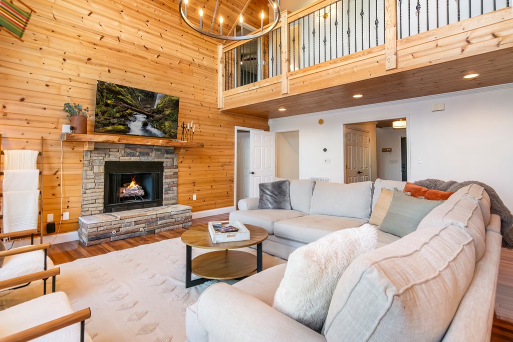 1269 Hunter Drive
