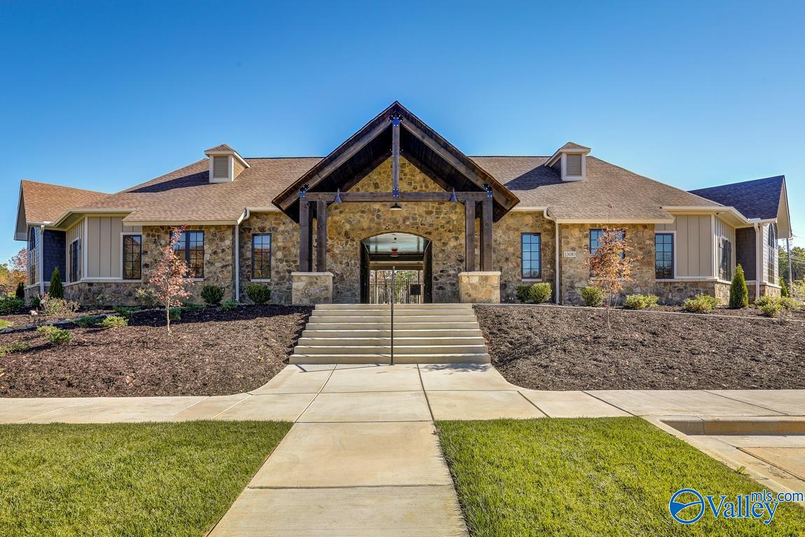 50 Ridge Bluff Circle