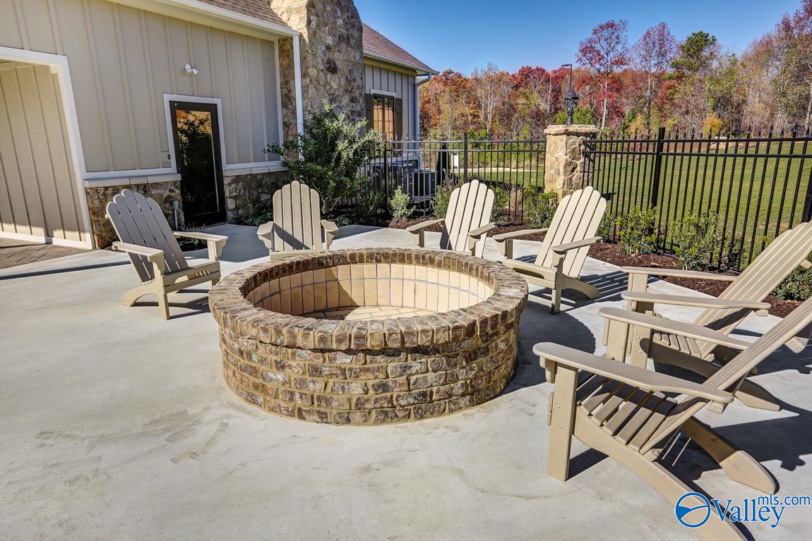 50 Ridge Bluff Circle