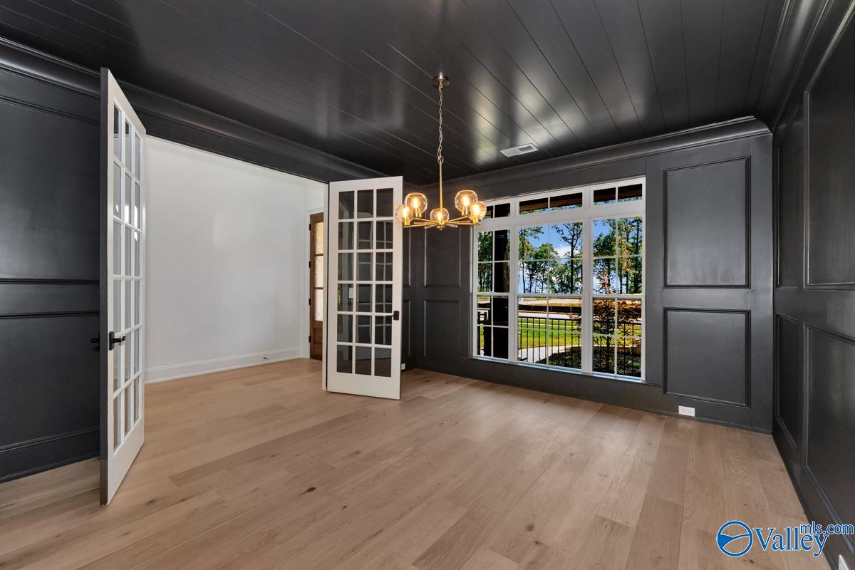 50 Ridge Bluff Circle