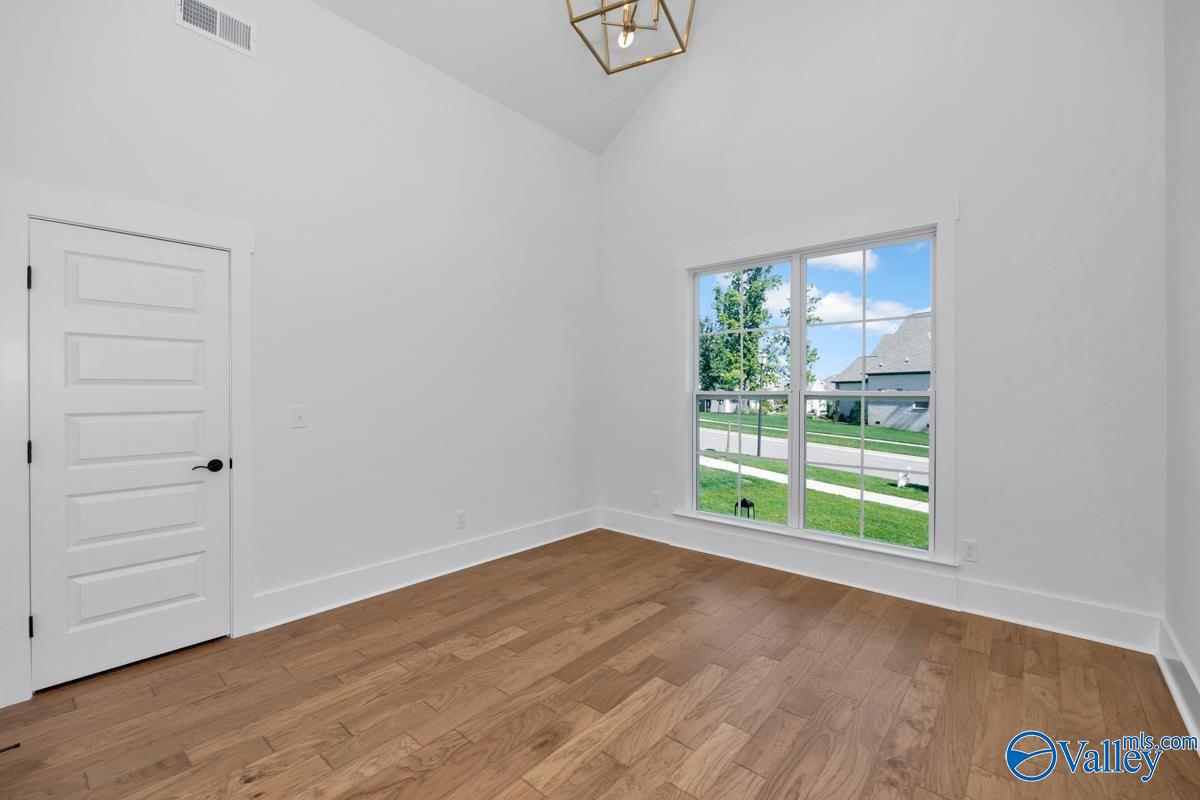 6 Bluff Creek
