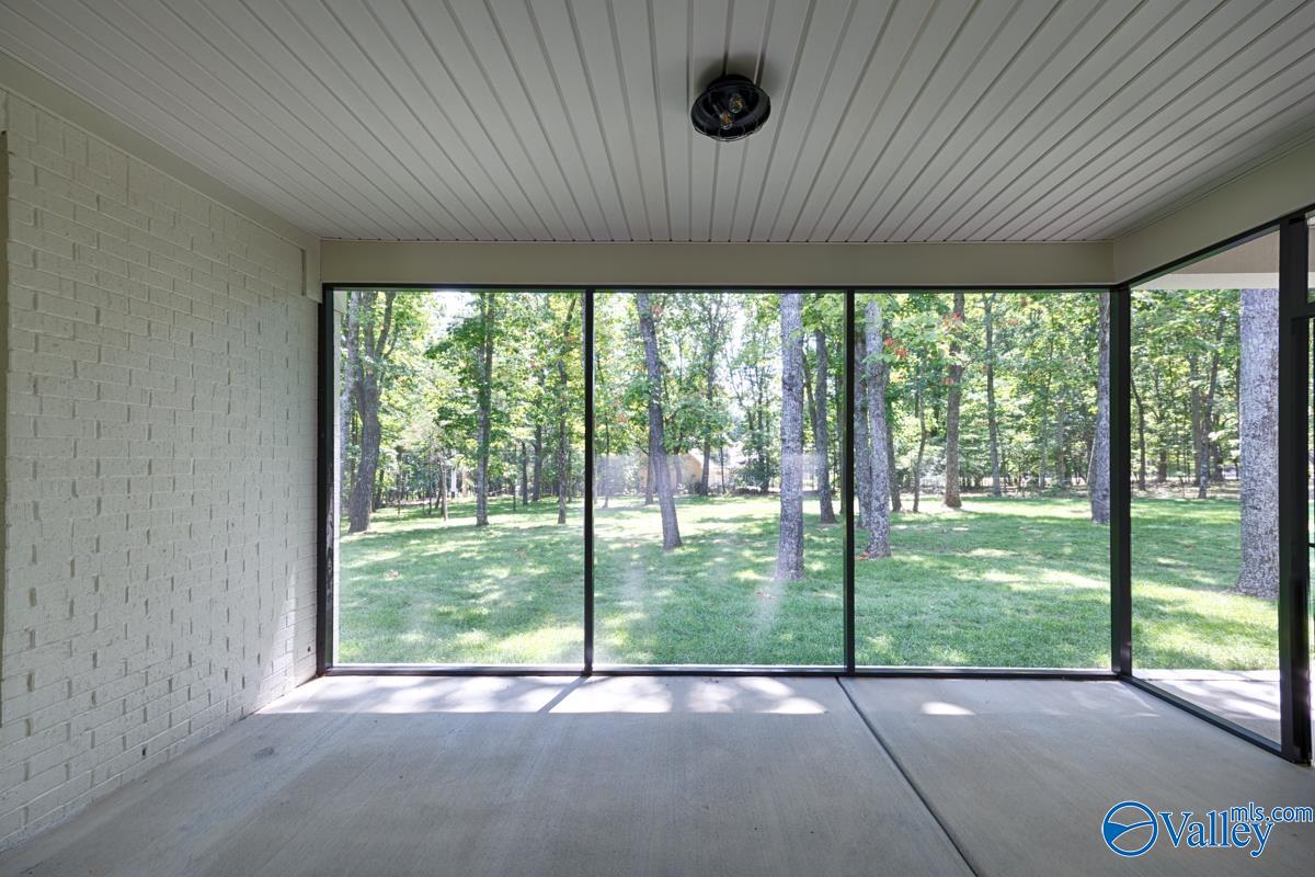 25 Bluff Creek